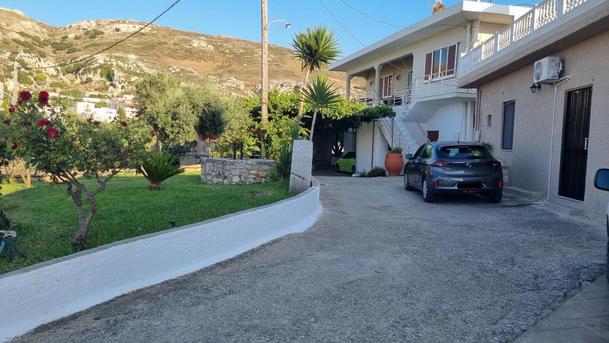 Casa Artemis Villa Platanos  Exterior photo